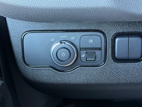 Used 2025 Mercedes-Benz Sprinter 2500 image 25