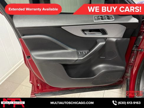 Used 2017 Jaguar F-PACE S image 33