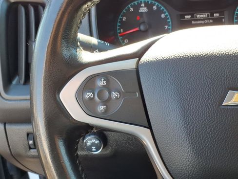 Certified 2022 Chevrolet Colorado LT w/ LT Convenience Package image 16