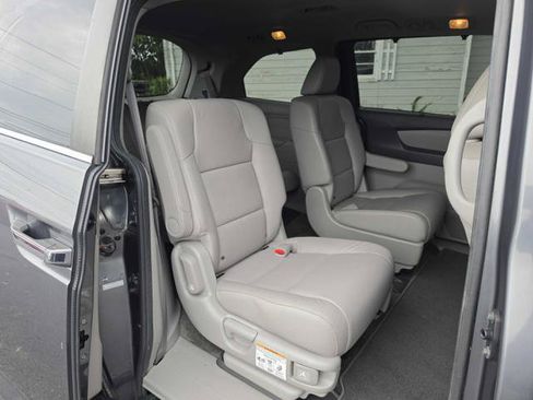 Used 2012 Honda Odyssey EX-L image 17