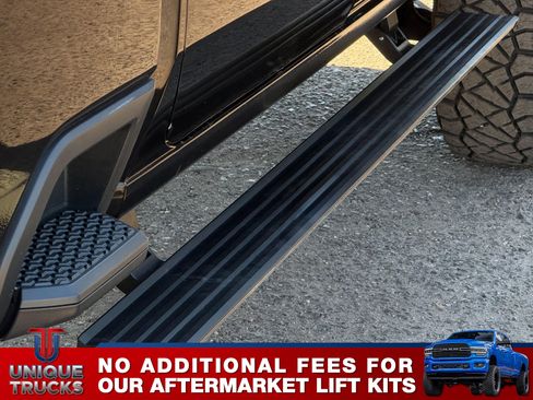 Used 2023 GMC Sierra 3500 Denali w/ Denali Black Diamond Edition image 13