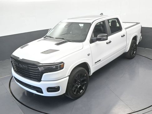 New 2026 RAM 1500 Laramie AWD/4WD image 46