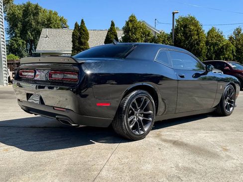 Used 2021 Dodge Challenger R/T Scat Pack w/ Driver Convenience Group image 3