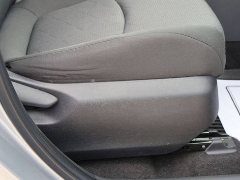 Used 2023 Toyota RAV4 XLE w/ Convenience Package AWD/4WD image 10