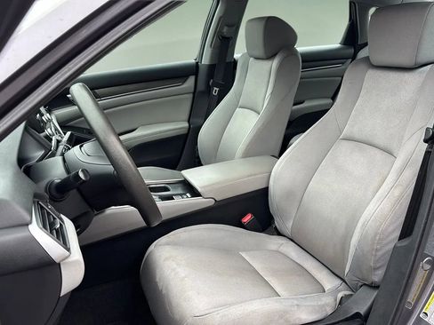 Used 2018 Honda Accord LX image 21