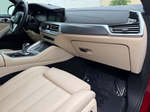Used 2022 BMW X6 xDrive40i w/ Executive Package AWD/4WD image 13