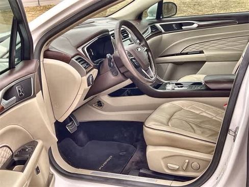 Used 2017 Ford Fusion Platinum image 3