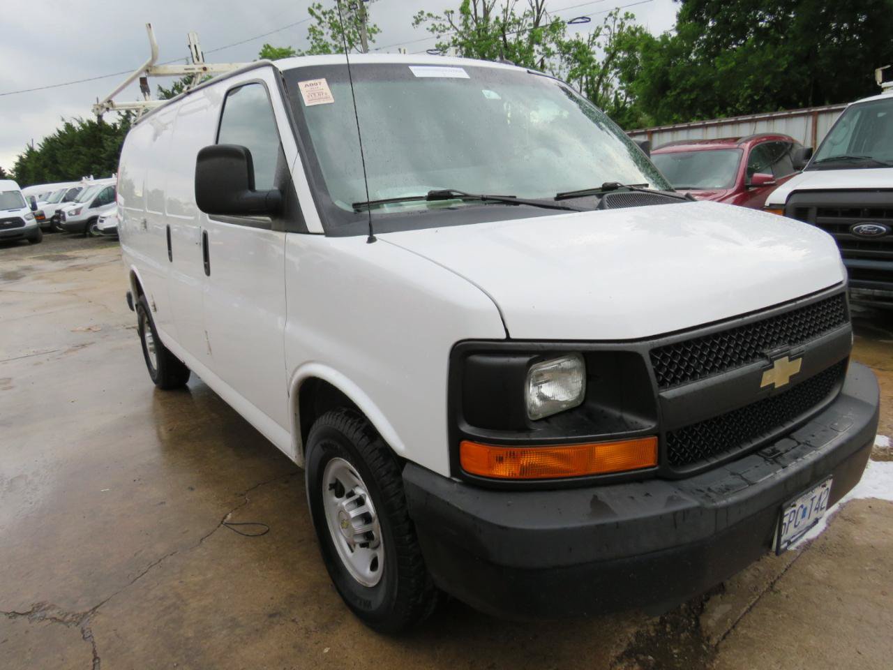 Used 2014 Chevrolet Express 2500 RWD image 3