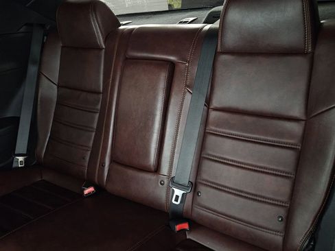 Used 2014 Dodge Challenger R/T image 24