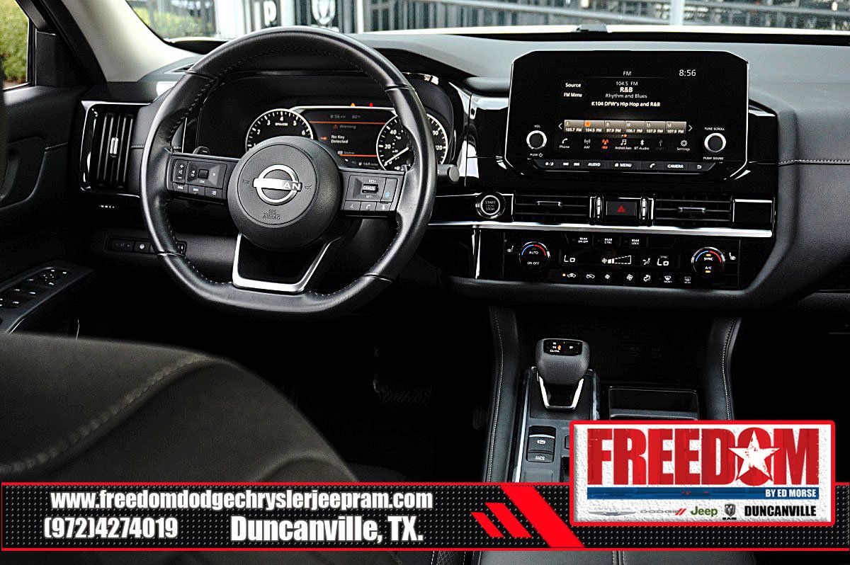 Used 2024 Nissan Pathfinder SV FWD image 18