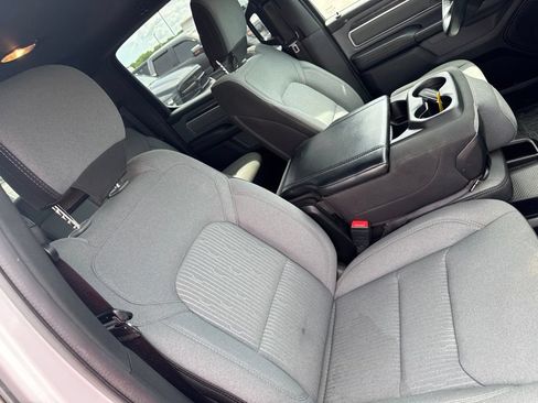 Used 2022 RAM 1500 Big Horn AWD/4WD image 38