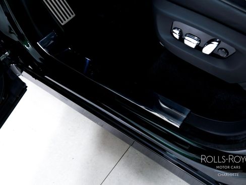 Used 2026 Rolls-Royce Cullinan AWD/4WD image 17