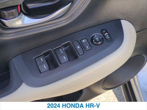 Used 2024 Honda HR-V LX image 13