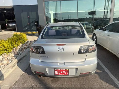 Used 2007 MAZDA MAZDA3 i Touring FWD image 5
