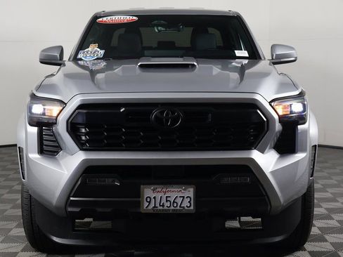 Used 2024 Toyota Tacoma TRD Sport AWD/4WD image 2