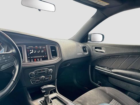 Used 2023 Dodge Charger SXT RWD image 23