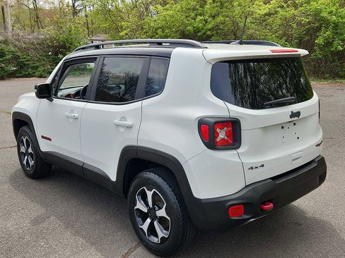 Certified 2022 Jeep Renegade Trailhawk AWD/4WD image 4