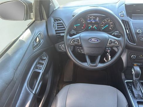 Used 2019 Ford Escape S image 19