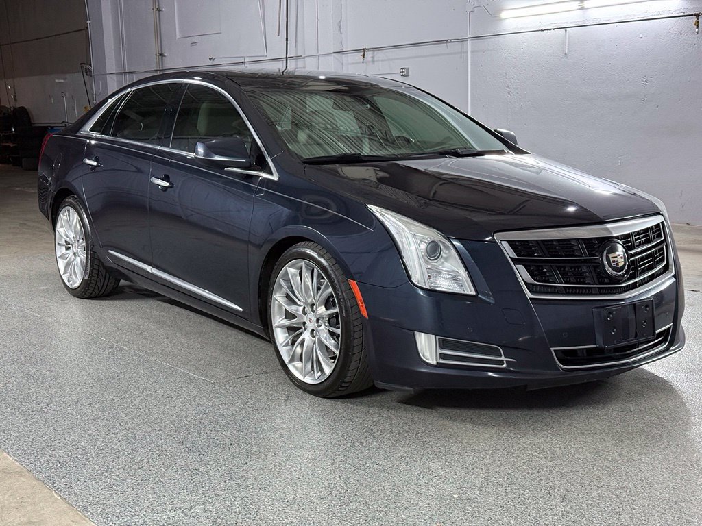 Used 2014 Cadillac XTS Platinum AWD/4WD image 3