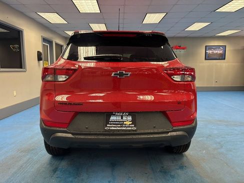 New 2026 Chevrolet TrailBlazer LT w/ Convenience Package FWD image 7