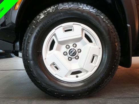 Certified 2024 Nissan Frontier SV w/ Hardbody Edition image 75