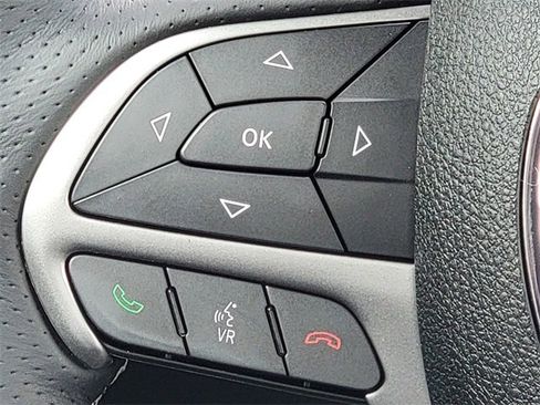 Used 2016 Dodge Challenger SRT Hellcat image 33