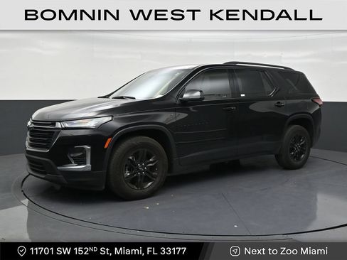 Used 2023 Chevrolet Traverse LS w/ Midnight/Sport Edition FWD image 1
