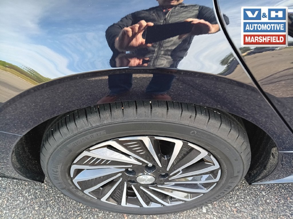 Used 2023 Hyundai Sonata Limited w/ Cargo Package FWD image 30