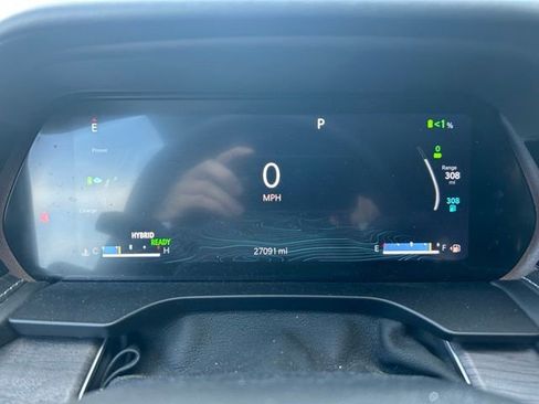 Certified 2022 Jeep Grand Cherokee Limited 4xe w/ Luxury Tech Group II image 2