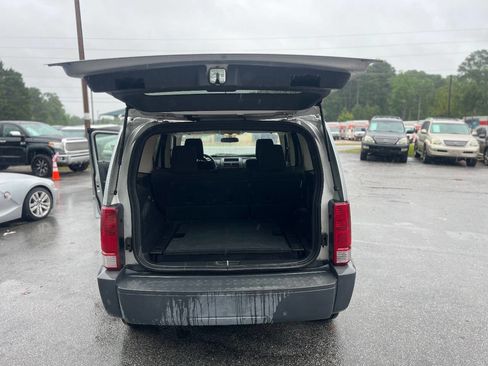 Used 2007 Dodge Nitro SXT image 18