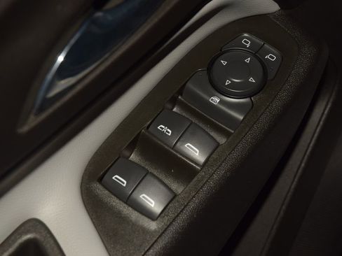 Used 2022 Chevrolet Equinox LT FWD image 39
