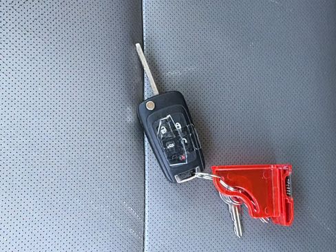Used 2011 Chevrolet Camaro LT RWD image 27
