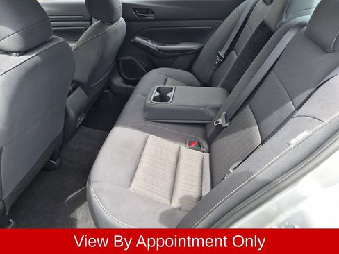 Used 2025 Nissan Altima 2.5 SV FWD image 25