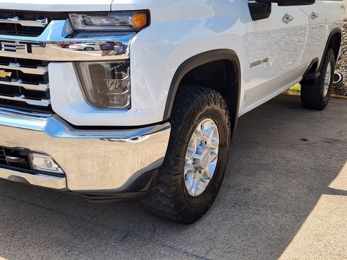 Used 2020 Chevrolet Silverado 2500 LTZ image 15