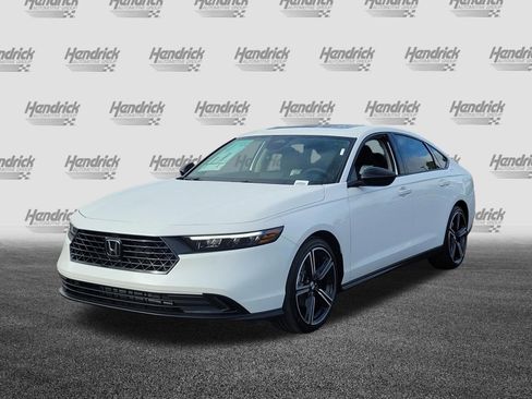 Used 2026 Honda Accord SE image 3