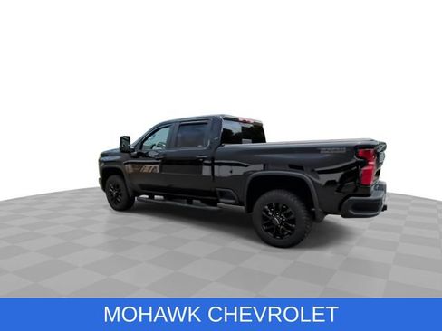 Used 2025 Chevrolet Silverado 2500 LT w/ Trail Boss Package AWD/4WD image 7