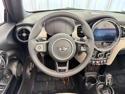 Certified 2024 MINI Cooper S w/ Signature Upholstery Package image 21