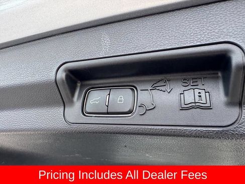 Used 2022 Ford Explorer XLT RWD image 11