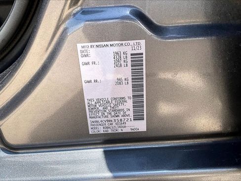 Used 2024 Nissan Altima 2.5 SR FWD image 34