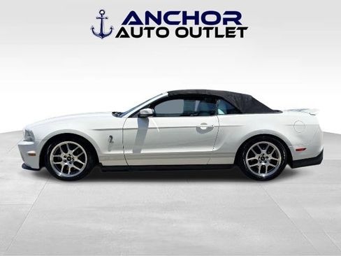 Used 2010 Ford Mustang Shelby GT500 RWD image 5