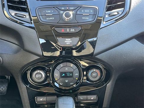 Used 2014 Ford Fiesta SE w/ Equipment Group 201A image 13