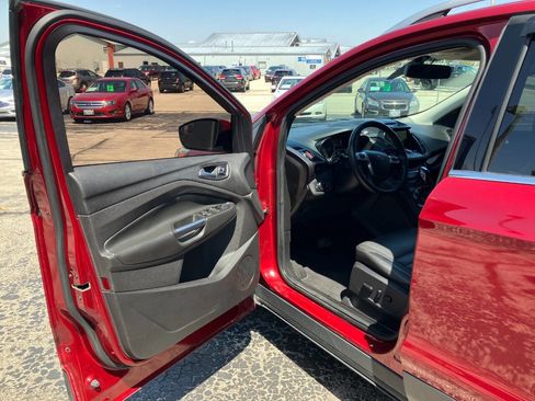 Used 2014 Ford Escape Titanium AWD/4WD image 9