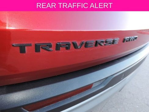 Certified 2025 Chevrolet Traverse Z71 w/ Driver Confidence Package image 14