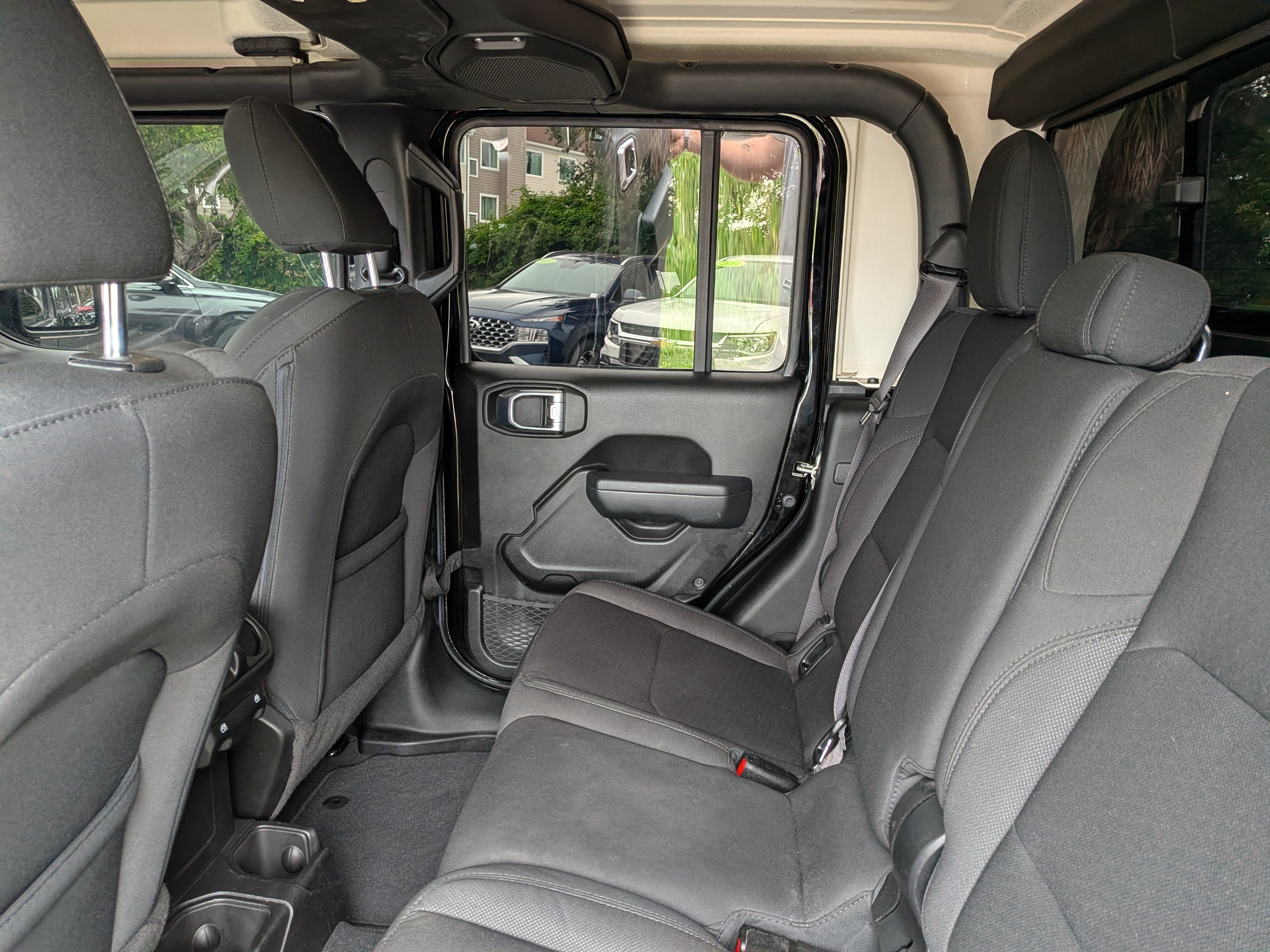 Used 2023 Jeep Gladiator Sport AWD/4WD image 14