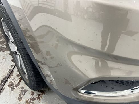 Used 2019 Jeep Cherokee Limited AWD/4WD image 29