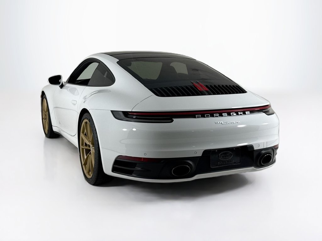 Used 2020 Porsche 911 Carrera RWD image 3
