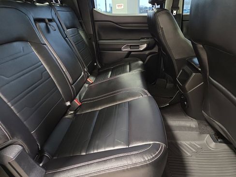 Used 2024 Ford Ranger Lariat w/ Trailer Tow Package image 16