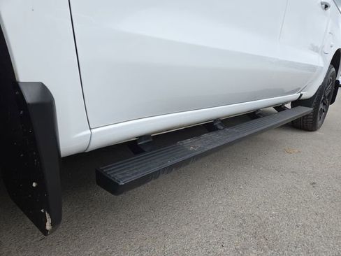Used 2025 Chevrolet Silverado 1500 RST AWD/4WD image 9