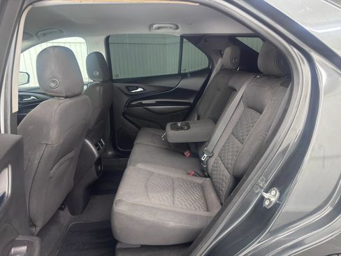 Used 2018 Chevrolet Equinox LT AWD/4WD image 12
