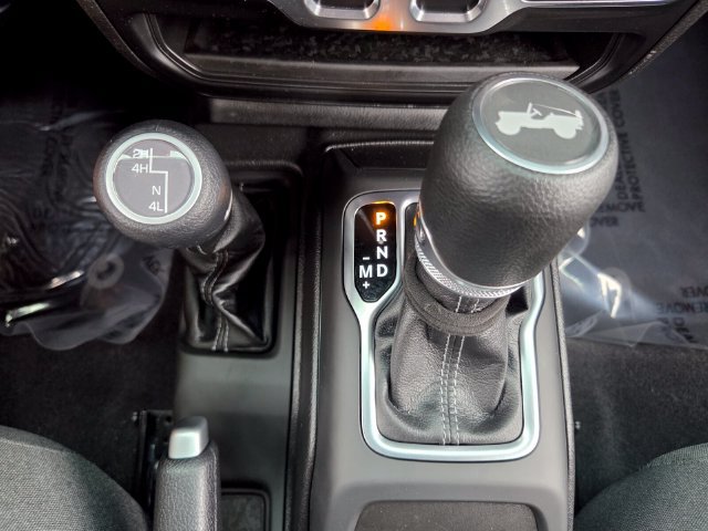 Certified 2025 Jeep Wrangler Sport AWD/4WD image 26